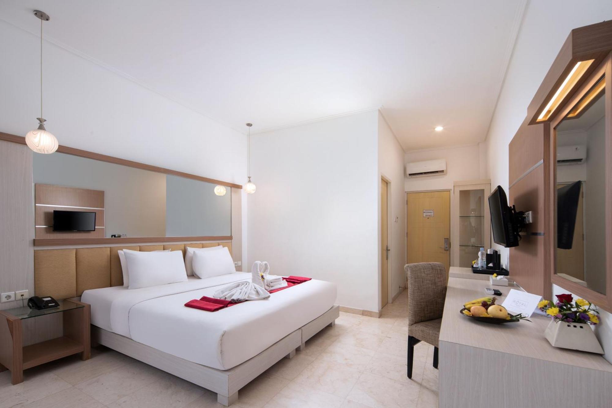 Royal Hotel And Villas Trawas Exterior foto